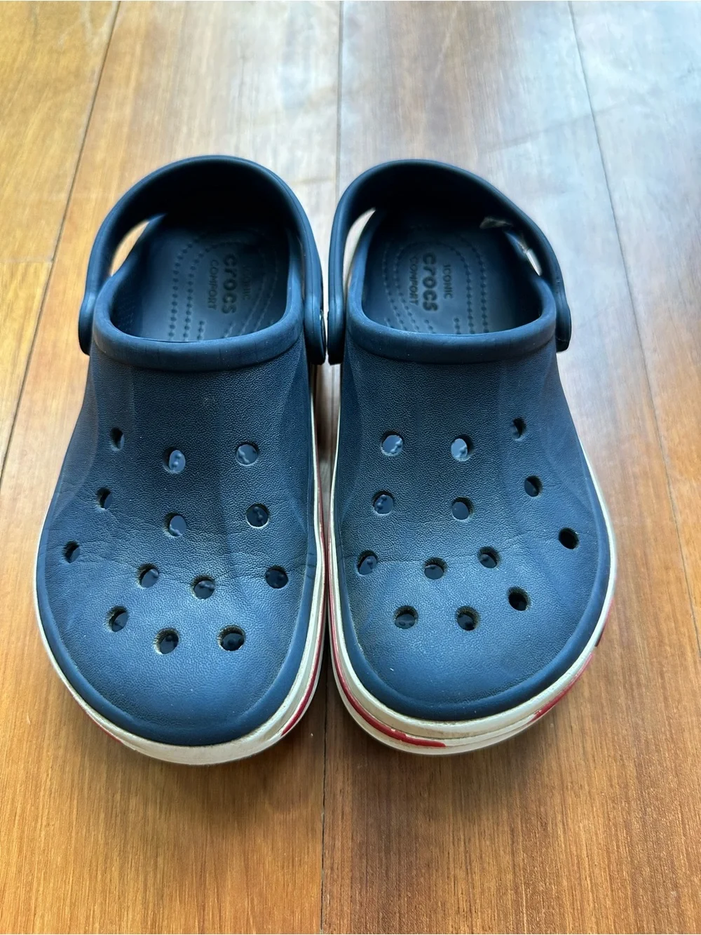 Crocs Kids’ Crocband Clog, Size 1 Big Kid, Navy/Red